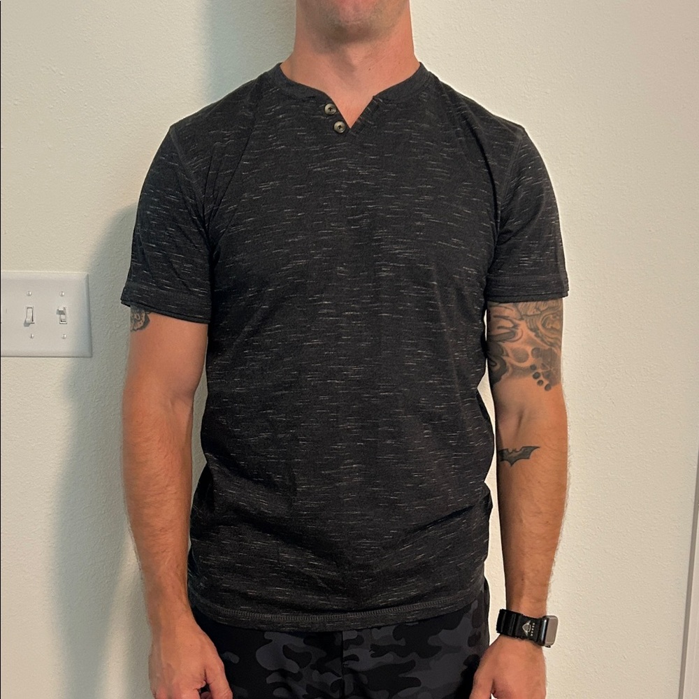 Men's Black Short Sleeve Henley shirt